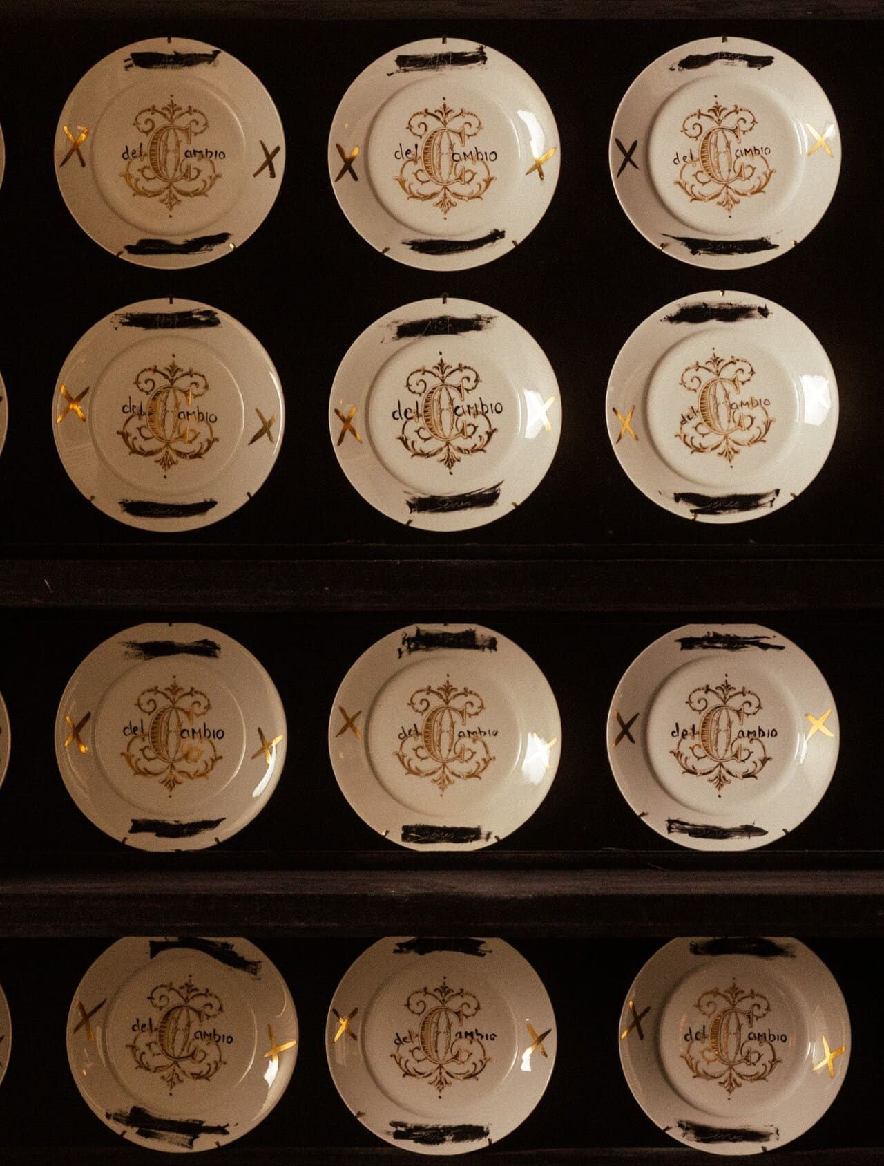 Interno Ristorante Del Cambio mobile